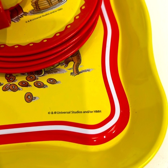 Curious George mini tea set - Picture 8 of 9